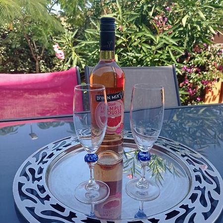 Appartement Cosy A Sanary Plage De Portissol-Climatise-Parking Prive Bagian luar foto