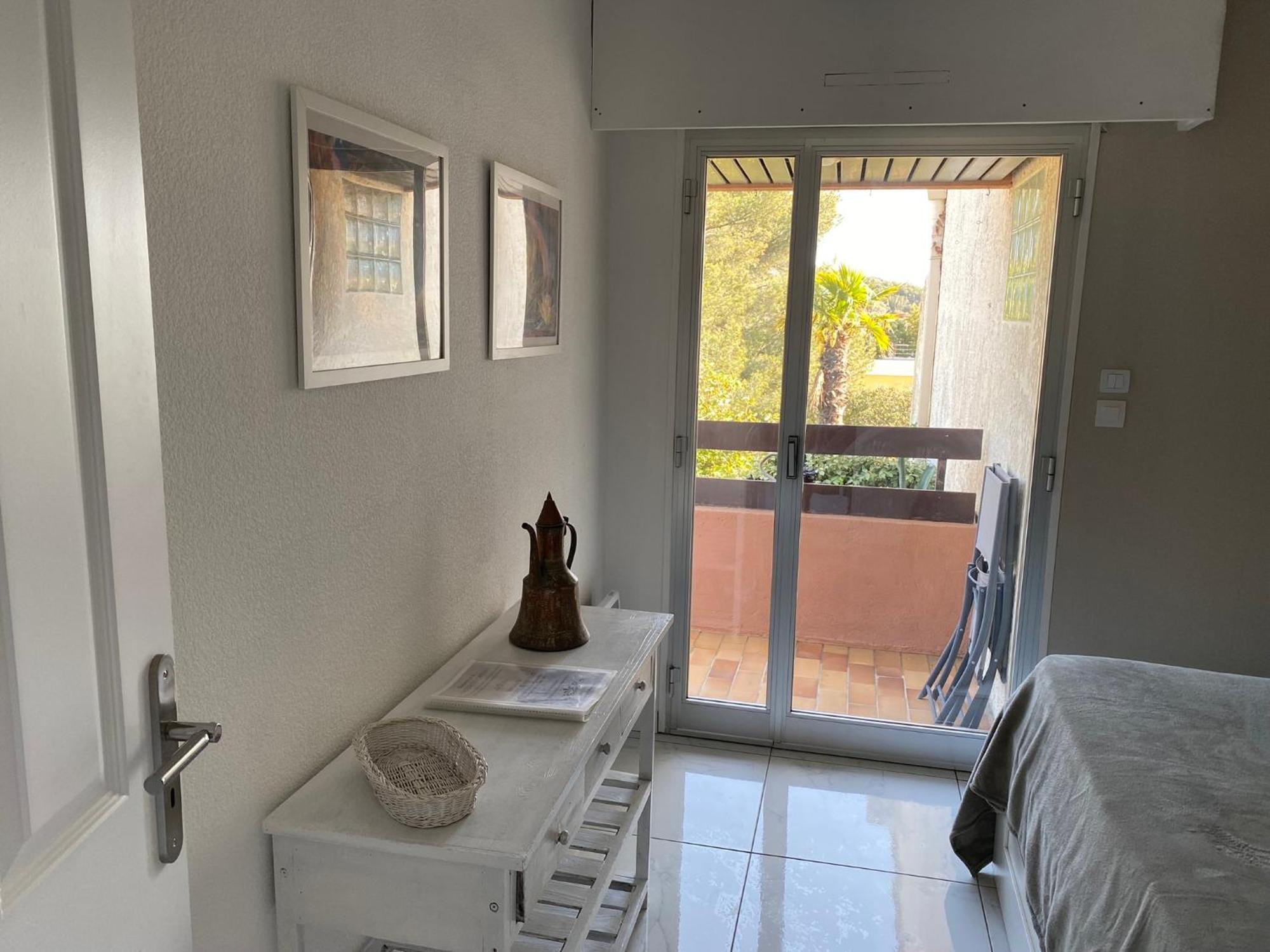 Appartement Cosy A Sanary Plage De Portissol-Climatise-Parking Prive Bagian luar foto